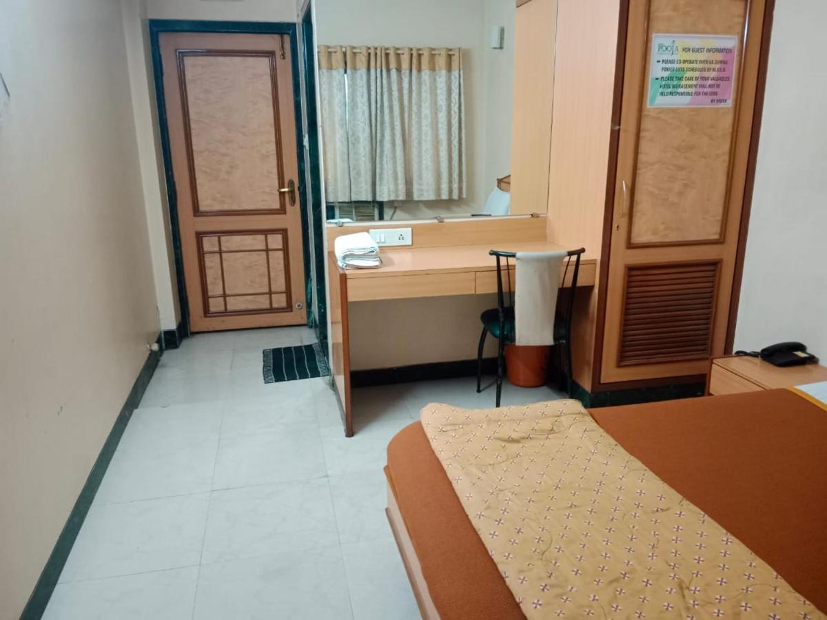 Hotel Pooja International Nashik Zewnętrze zdjęcie