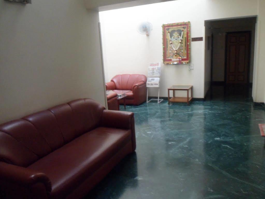 Hotel Pooja International Nashik Zewnętrze zdjęcie