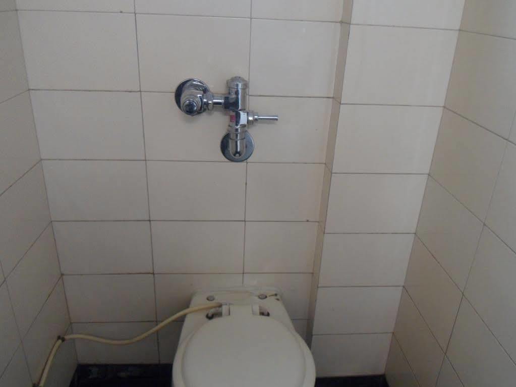 Hotel Pooja International Nashik Zewnętrze zdjęcie